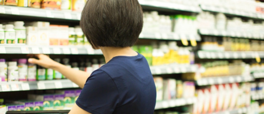 ¿Cómo afecta el etiquetado de los complementos alimenticios en la decisión del consumidor?